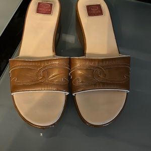 Oscar de la Renta slippers